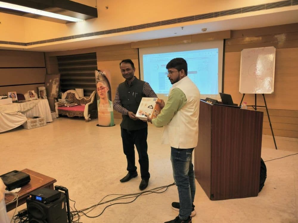 Vision Rx Training Session 10 Dec 2024 ( Charanplaza Hazratganj , Lucknow )